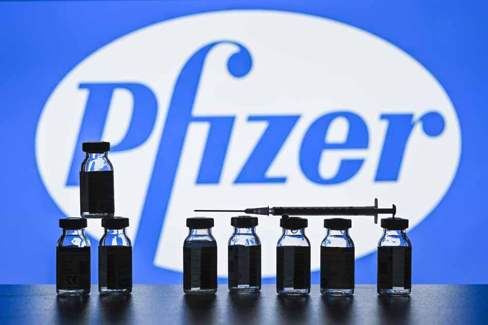 Vaccine covid 19 do Pfizer sản xuất.